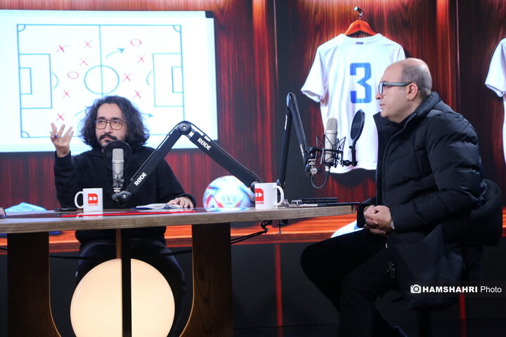 برنامه ضد حمله با موضوع فوتبال