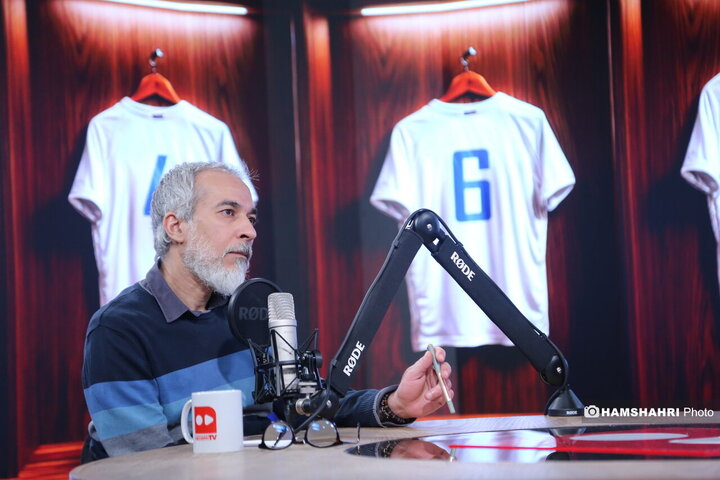 برنامه ضد حمله با موضوع فوتبال