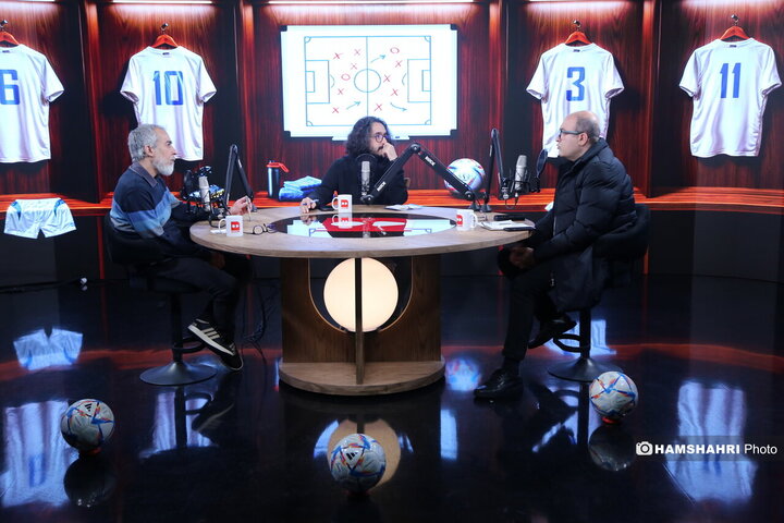 برنامه ضد حمله با موضوع فوتبال