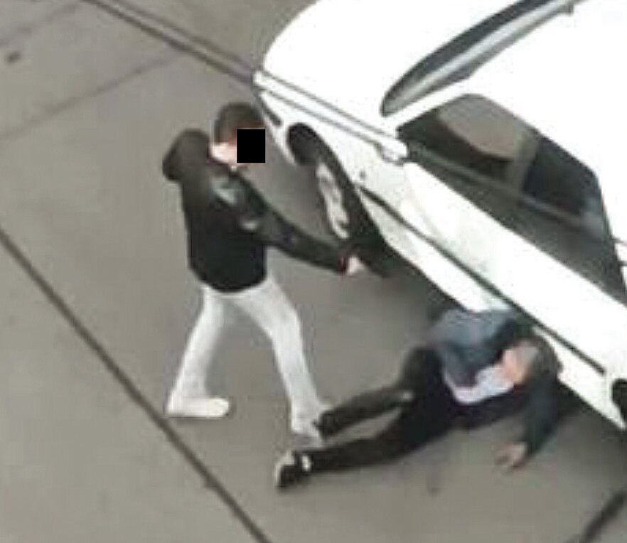 قتل‌عام خانوادگی هولناک به دست مرد شیک‌پوش؛ تصاویر ۱۸+ | این مرد زن باردار خود را هم کشت