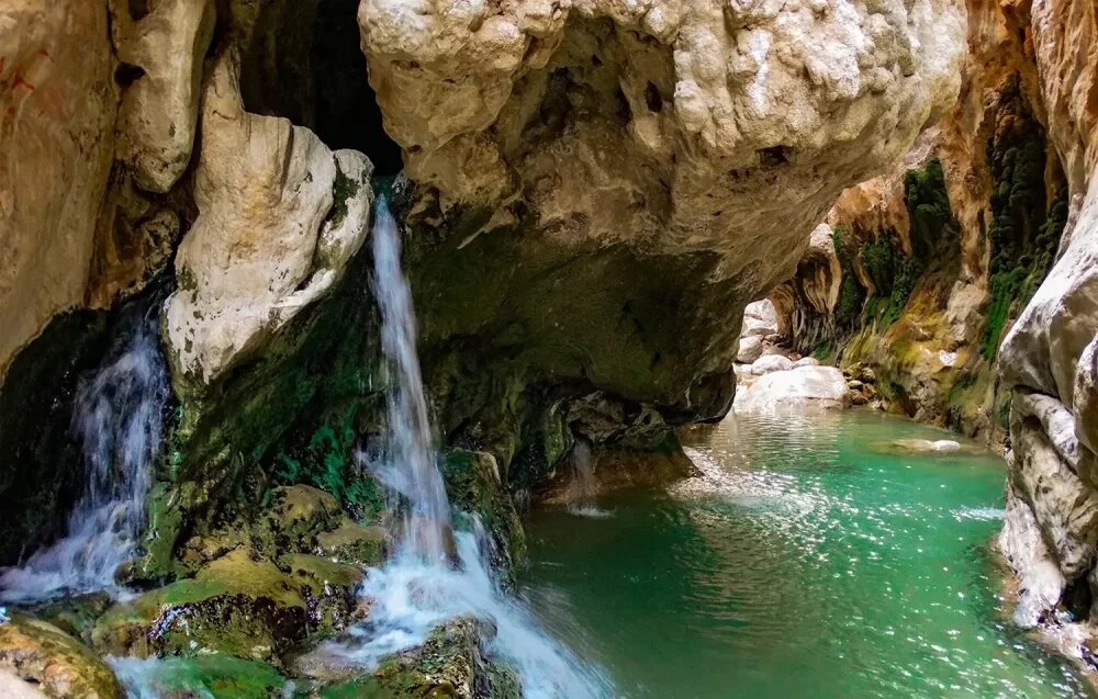 ۶ چشمه آب گرم ایران که خواص درمانی دارند