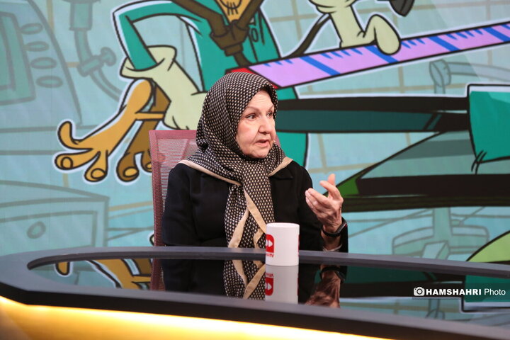 گفتگو با خانم دکتر رزاقی آذر فوق تخصص غدد