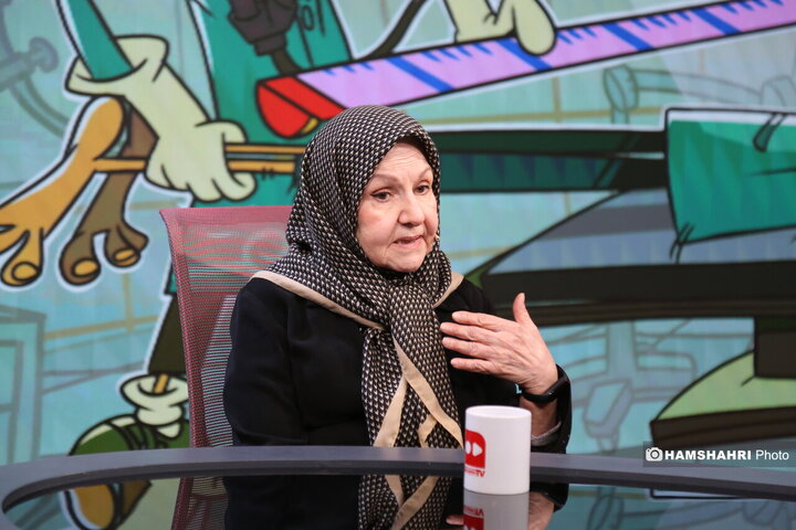 گفتگو با خانم دکتر رزاقی آذر فوق تخصص غدد