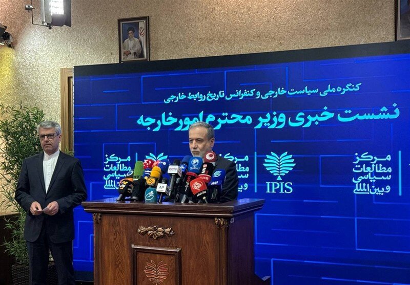 فوری؛ عراقچی: امکان توافق هست | توضیح درباره زمان و مکان دور بعدی مذاکرات | روسیه و چین را در جریان مذاکرات قرار دادیم | واکنش به حضور فرمانده سنتکام