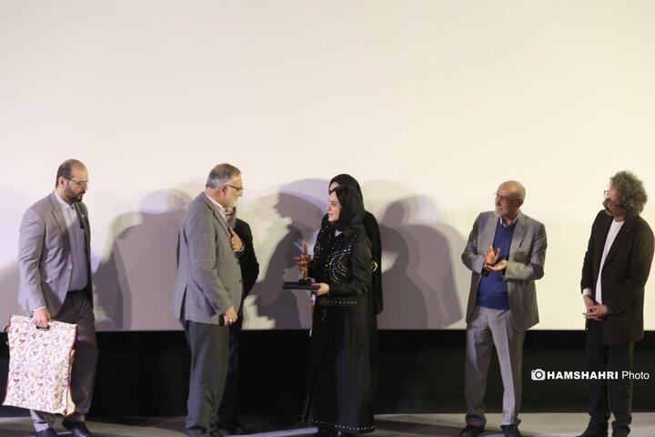 نمایش فیلم سرزمین فرشته ها با حضور شهردار تهران