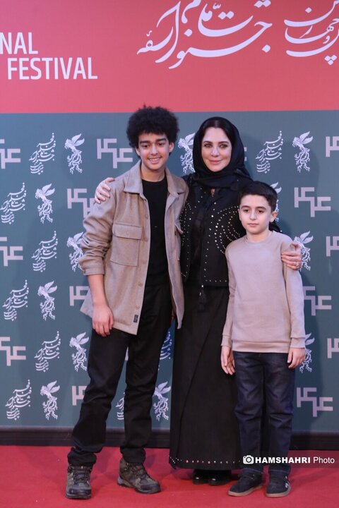 نمایش فیلم سرزمین فرشته ها با حضور شهردار تهران