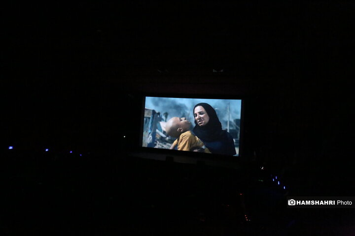 نمایش فیلم سرزمین فرشته ها با حضور شهردار تهران