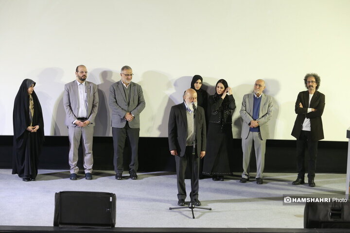 نمایش فیلم سرزمین فرشته ها با حضور شهردار تهران