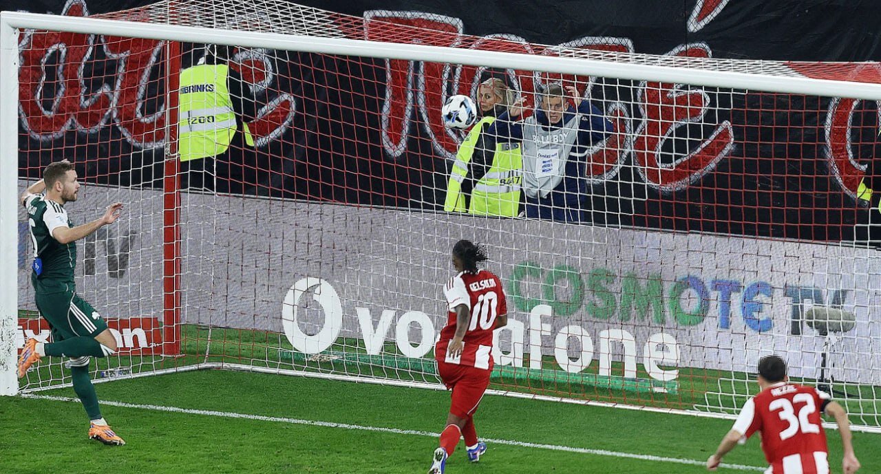 طارمی را به حد انفجار رساندند و تسلیم شد + عکس