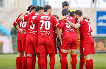 خشم اوسمار و بازیکنان پرسپولیس از مدیریت؛ ما را برابر هواداران نگذارید!