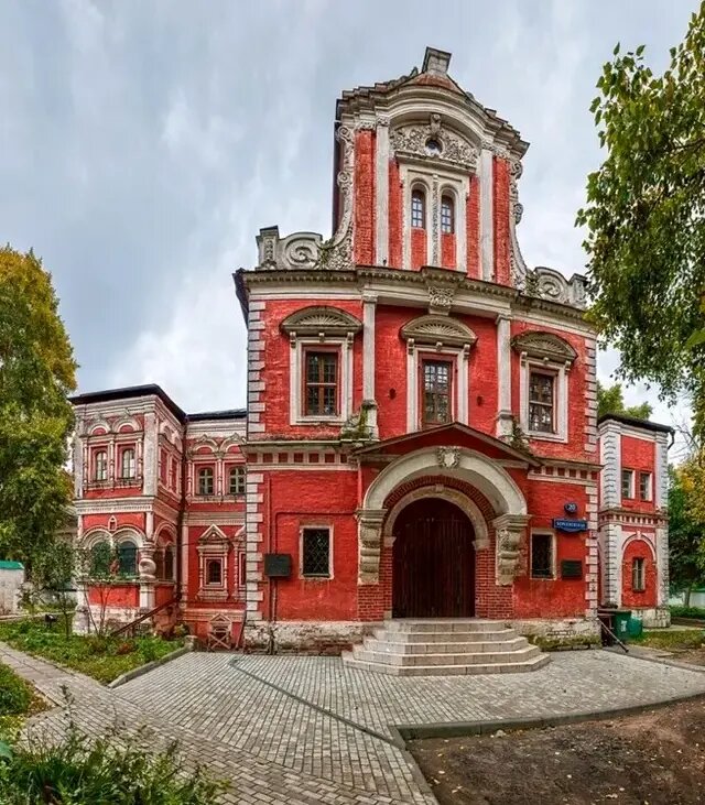 کشف ۲۰ هزار سکّۀ ۳۰۰ ساله در یک خانه تاریخی! |عکس