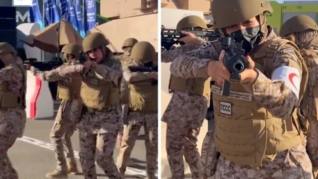 زنان سعودی دست به اسلحه شدند + ویدئو | لباس ارتشی بر تن زنان سعودی