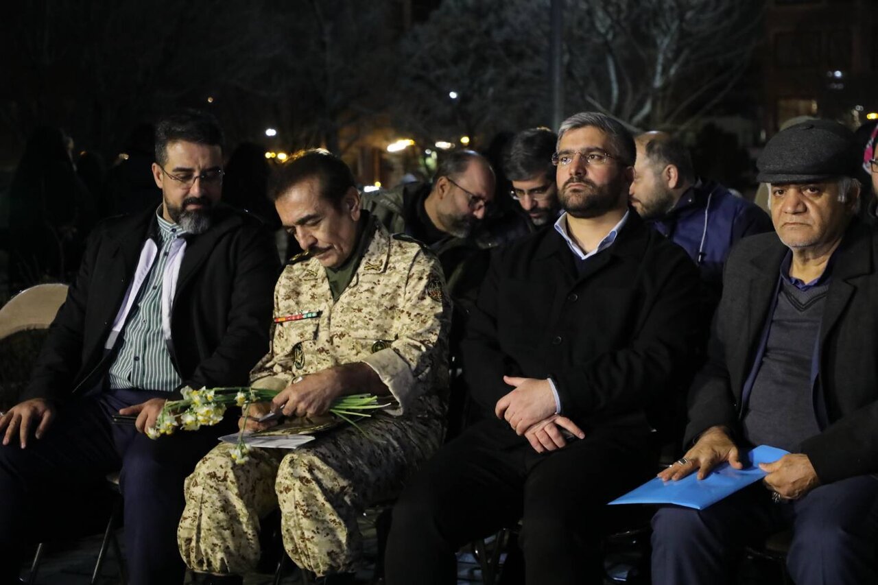 دورهمی بزرگ خانوادگی در فلکه دوم نیروی هوایی