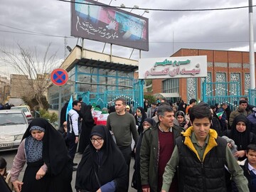 تابوت فرماندهان آمریکایی در راهپیمایی ۲۲ بهمن