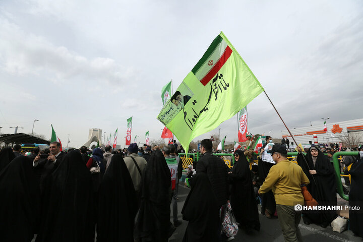 حضور پرشور مردم تهران در راهپیمایی ۲۲ بهمن-2