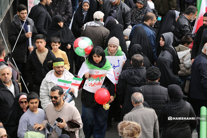 حضور پرشور مردم تهران در راهپیمایی ۲۲ بهمن-2