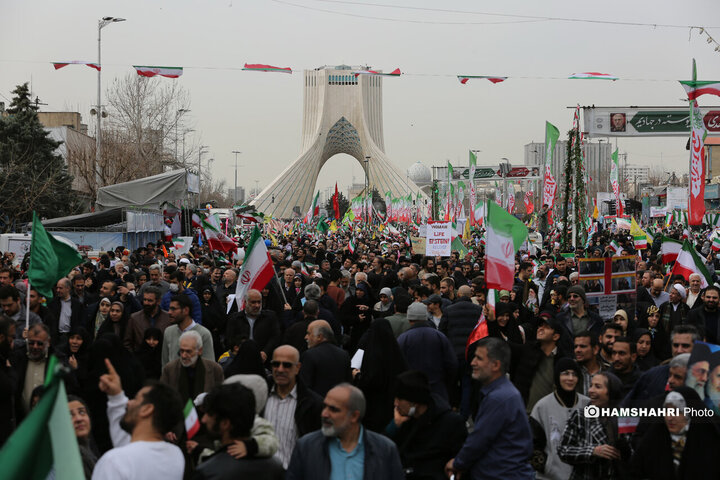 حضور پرشور مردم تهران در راهپیمایی ۲۲ بهمن-2