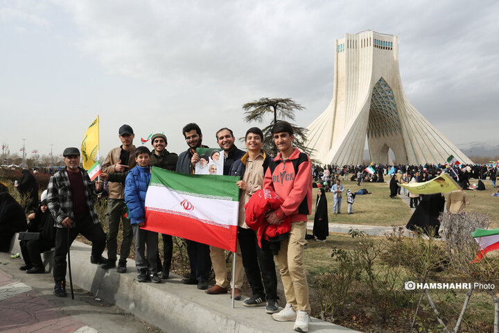 حضور پرشور مردم تهران در راهپیمایی ۲۲ بهمن-2
