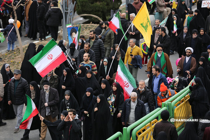 حضور پرشور مردم تهران در راهپیمایی ۲۲ بهمن-2