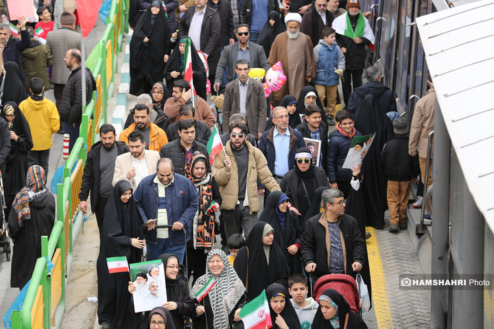 حضور پرشور مردم تهران در راهپیمایی ۲۲ بهمن-2