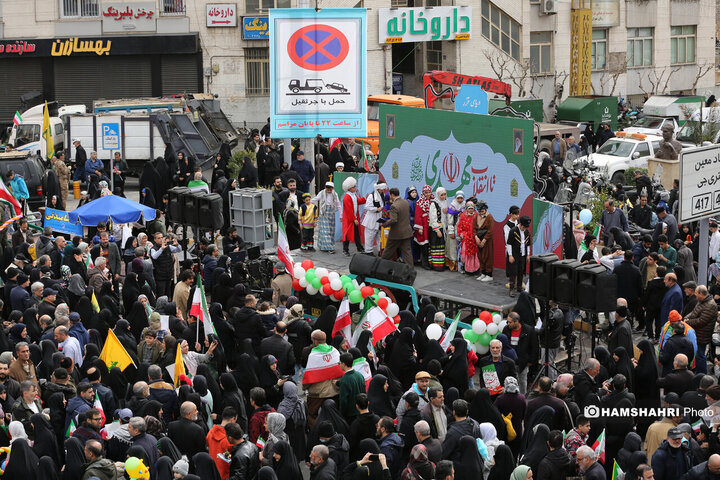 حضور پرشور مردم تهران در راهپیمایی ۲۲ بهمن-2