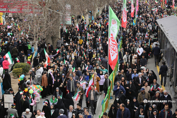 حضور پرشور مردم تهران در راهپیمایی ۲۲ بهمن-2