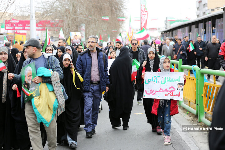 حضور پرشور مردم تهران در راهپیمایی ۲۲ بهمن-۲