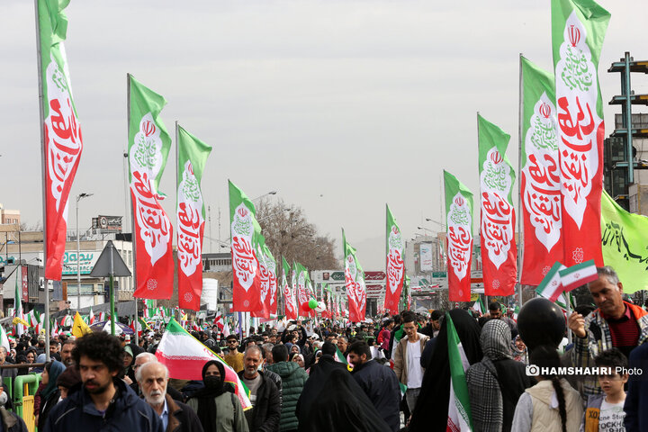 حضور پرشور مردم تهران در راهپیمایی ۲۲ بهمن-۲
