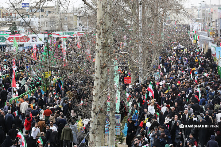 حضور پرشور مردم تهران در راهپیمایی ۲۲ بهمن-۲