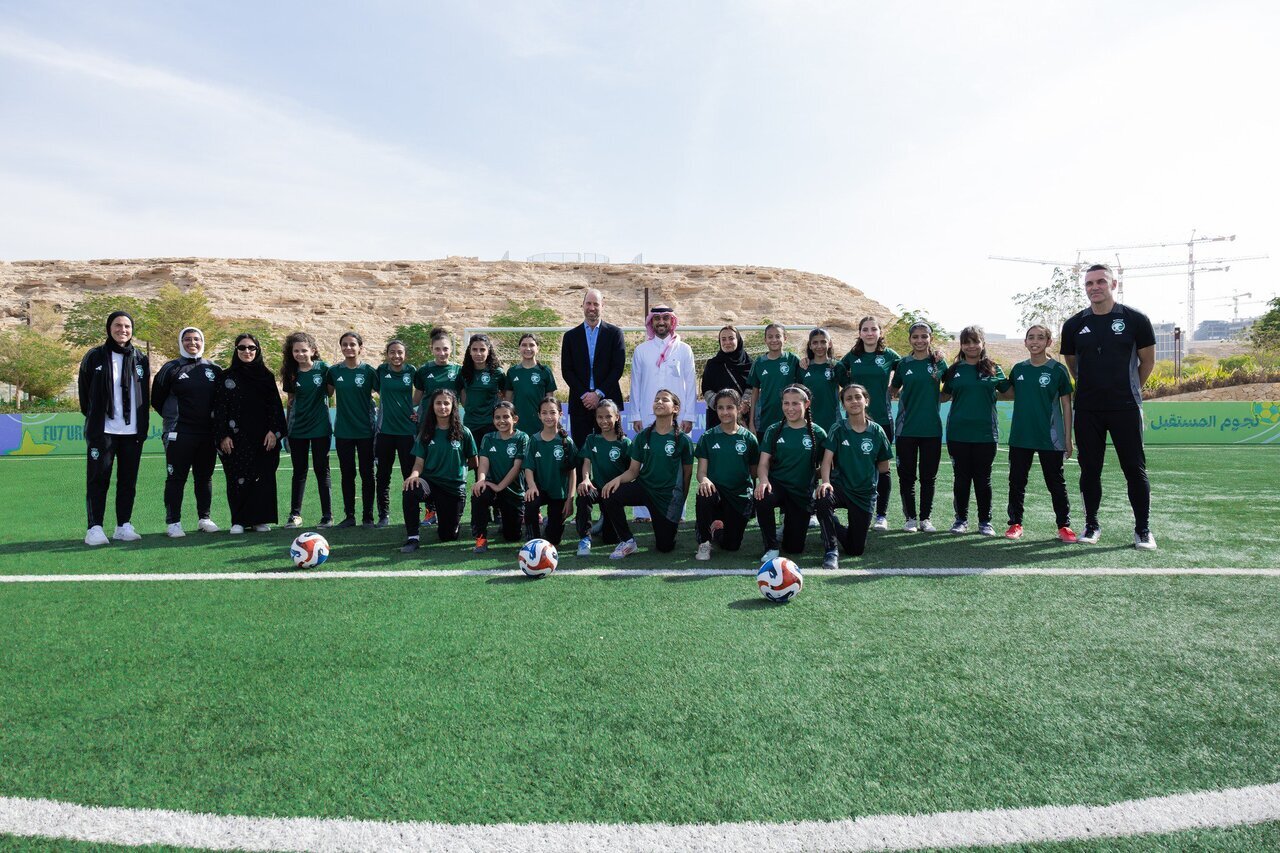 ملاقات ویژه شاهزاده انگلیس با دختران عربستانی +‌تصاویر