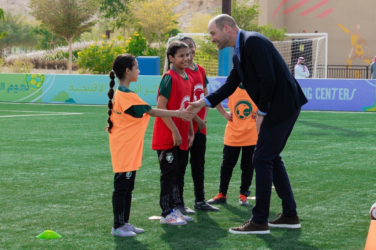 ملاقات ویژه شاهزاده انگلیس با دختران عربستانی +‌تصاویر