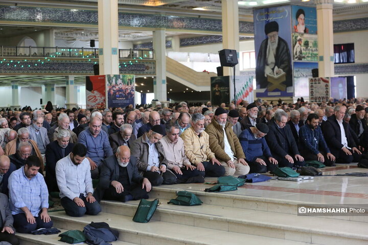 نماز جمعه تهران به امامت حجت الاسلام حاج علی اکبری