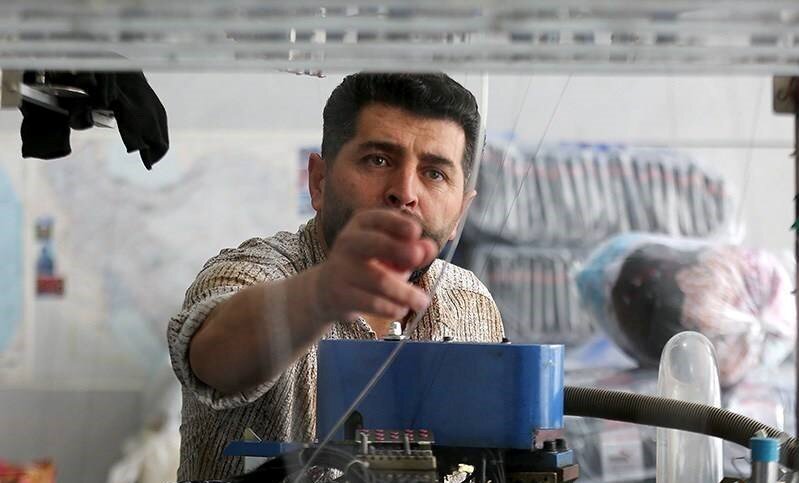 این روستا قطب تولید جوراب ایران است