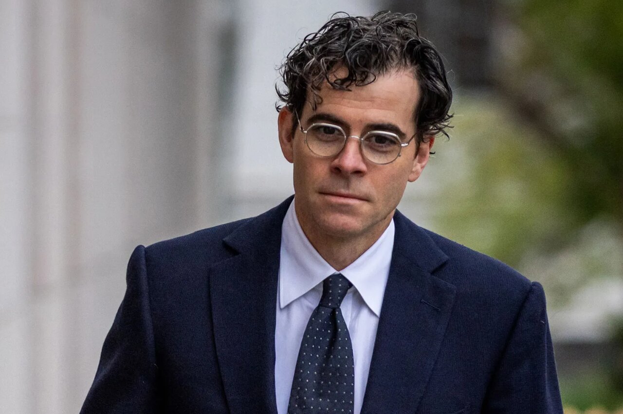 مدیر اینستاگرام در دادگاه: شبکههای اجتماعی «اعتیادآور» نیستند آدام موسری در دادگاه