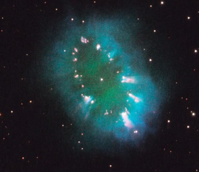 سمبلهای عشق در کهکشانها؛ از الماسهای کیهانی تا گلهای رز کهکشانی | عکس