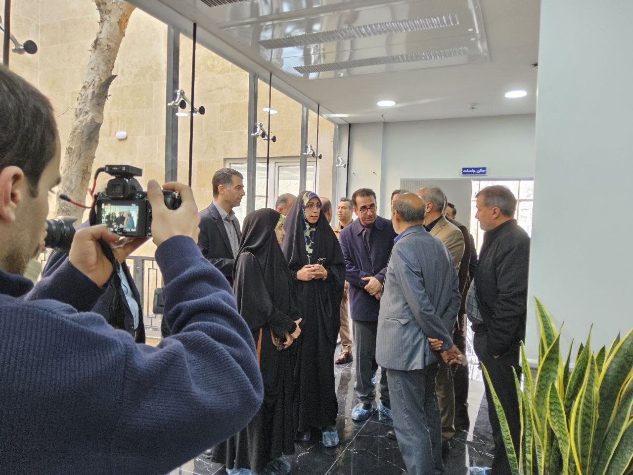 بازدید لطف الله فروزنده از سرای محله باغ فردوس بازدید لطف الله فروزنده از سرای محله باغ فردوس