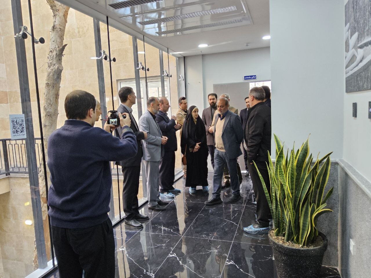 افتتاح سرای محله ای که درخت چنار ۸۰ ساله را در دل خود جای داده است + تصاویر