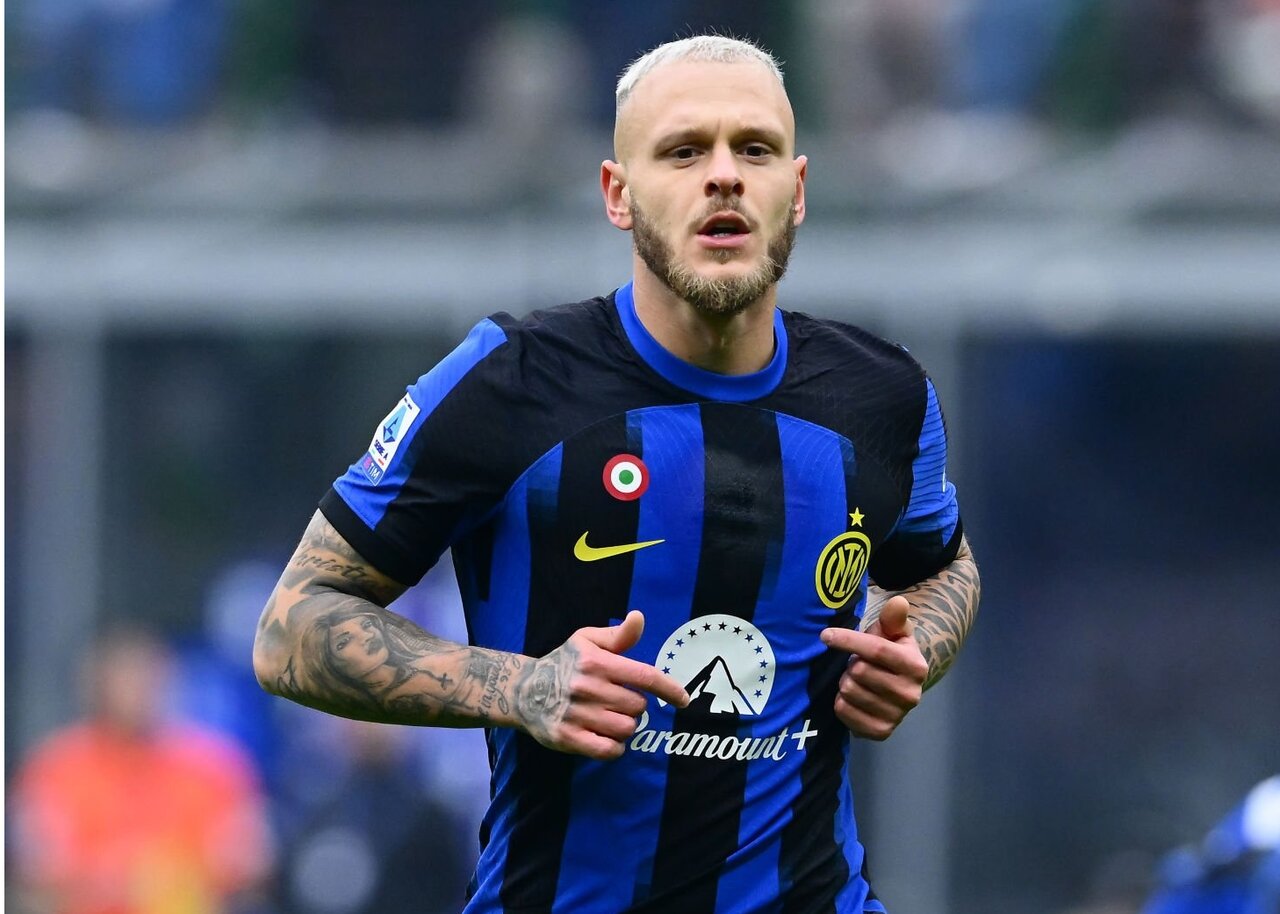 توصیه جالب یوفا به عاشقان پلی‌استیشن؛ برد می‌خواهید، طارمی را بردارید