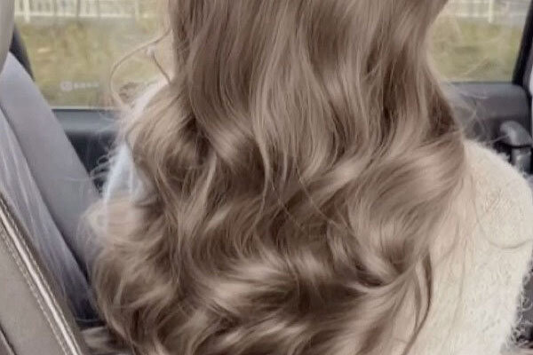 رنگ موی نسکافه ای چه شماره ای است ؟ | فرمول انواع ترکیب رنگ موی نسکافه ای با و بدون دکلره + عکس