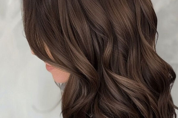 رنگ موی نسکافه ای چه شماره ای است ؟ | فرمول انواع ترکیب رنگ موی نسکافه ای با و بدون دکلره + عکس