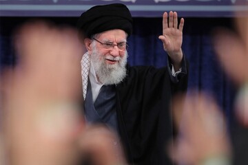 واکنش یک مرجع شیعه به اهانت به رهبر انقلاب در پارلمان اروپا