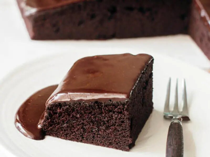کیک شکلاتی داغ را به روش خانگی بپزید