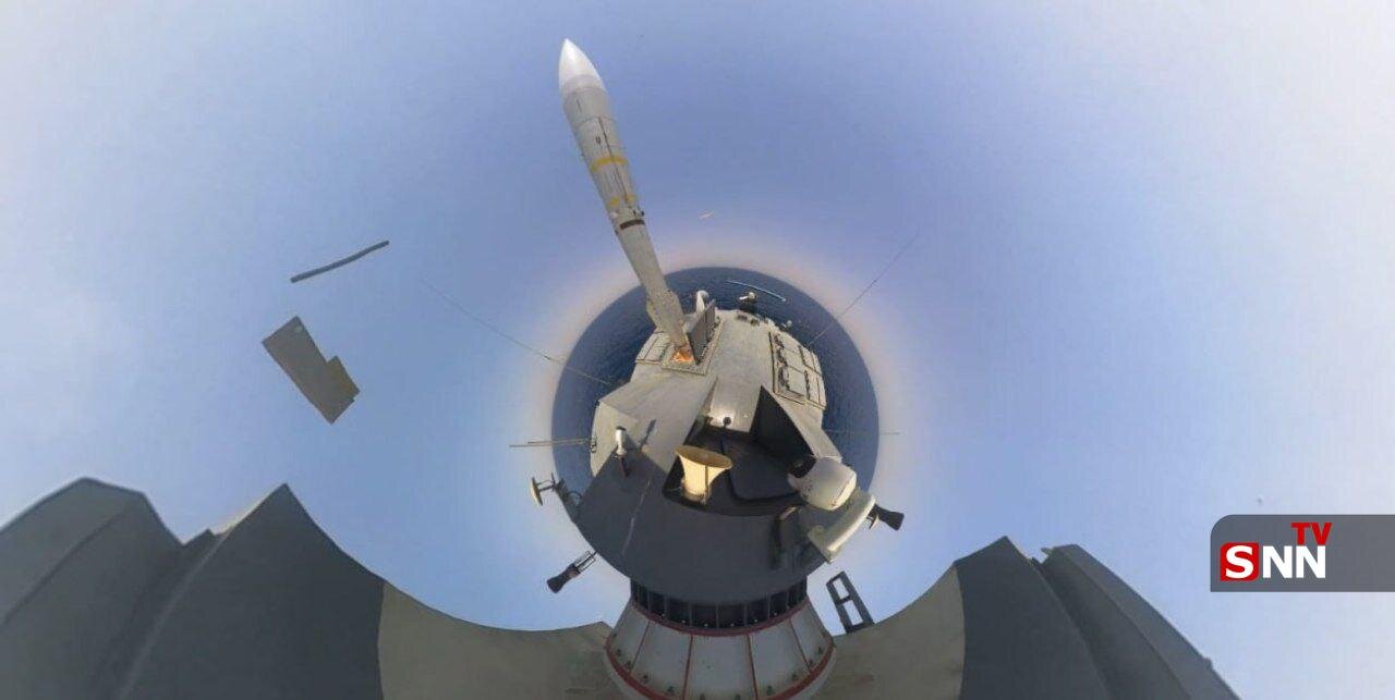 برگزاری رزمایش کنترل هوشمند تنگه هرمز توسط نیروی دریایی سپاه؛ جدیدترین تاکتیک و تسلیحات به نمایش درآمد | تصاویر