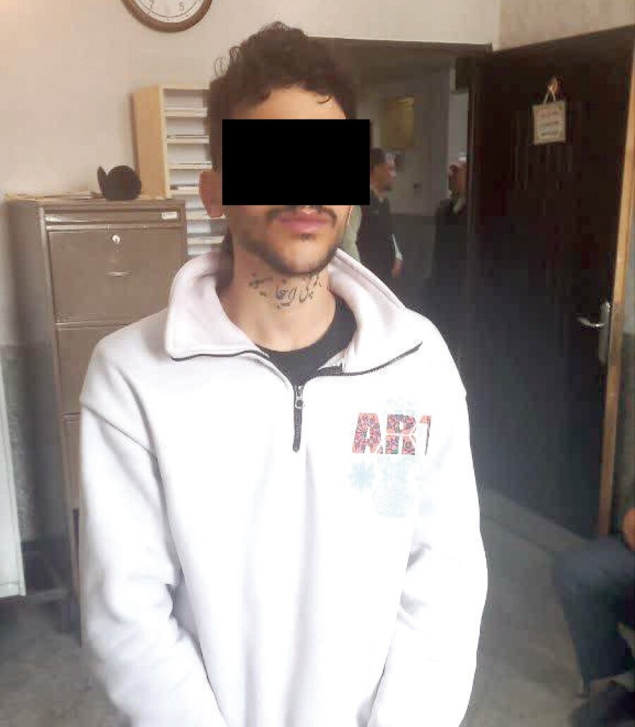 آدمکشی پسر جنوبی در مشهد | خالکوبی عجیب روی گردن قاتل + عکس