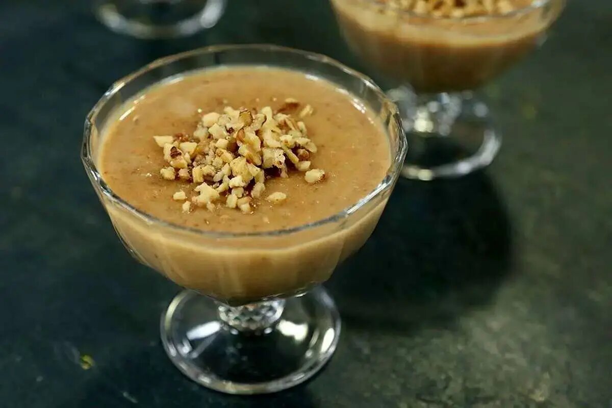 ۳ نوع دسر خرما با ژلاتین، گردو و شیر برای ماه رمضان