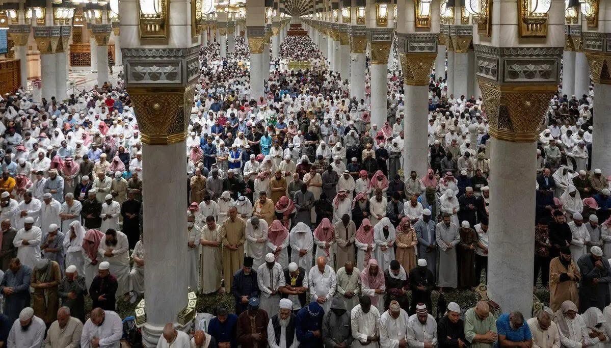 در محضر صاحبخانه