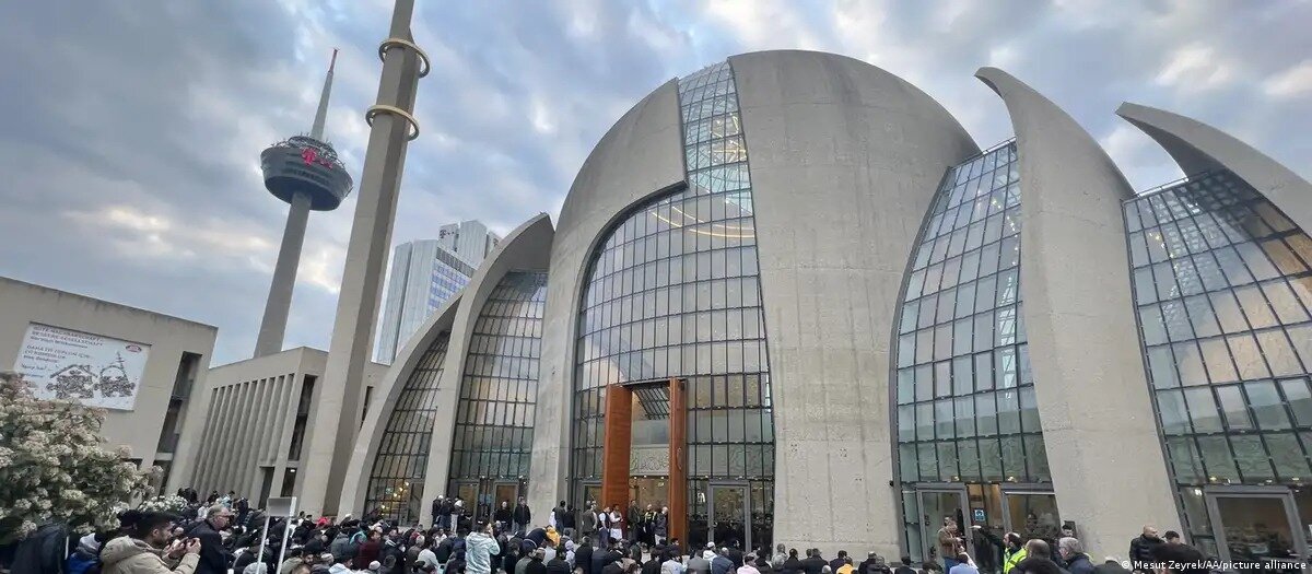 در محضر صاحبخانه