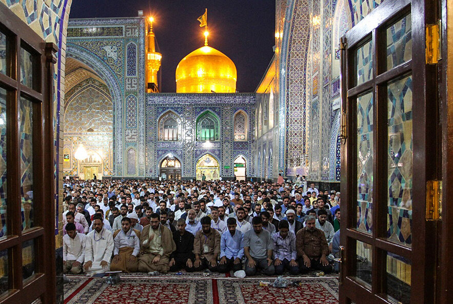 در محضر صاحبخانه