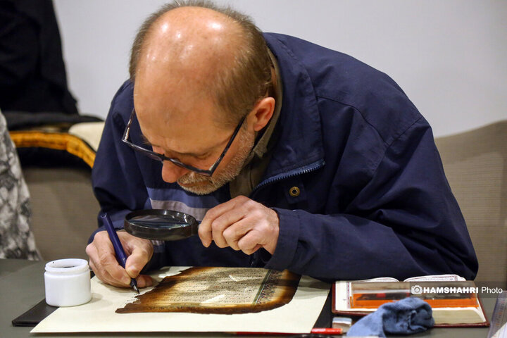 مرمت قرآن های سوخته در رویداد "آیه های ماندگار"