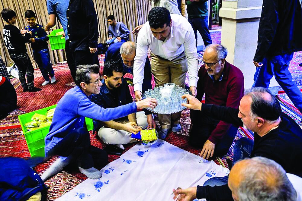 گزارش تصویری از حال‌وهوای رمضانی پایتخت | تهران در مدار نور و نیایش